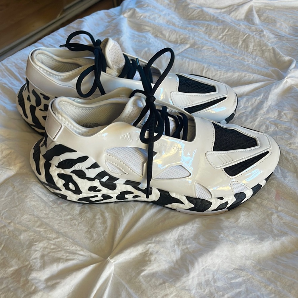Adidas Ultra boost by Stella McCartney- white & black. Size 9.5- worn once.